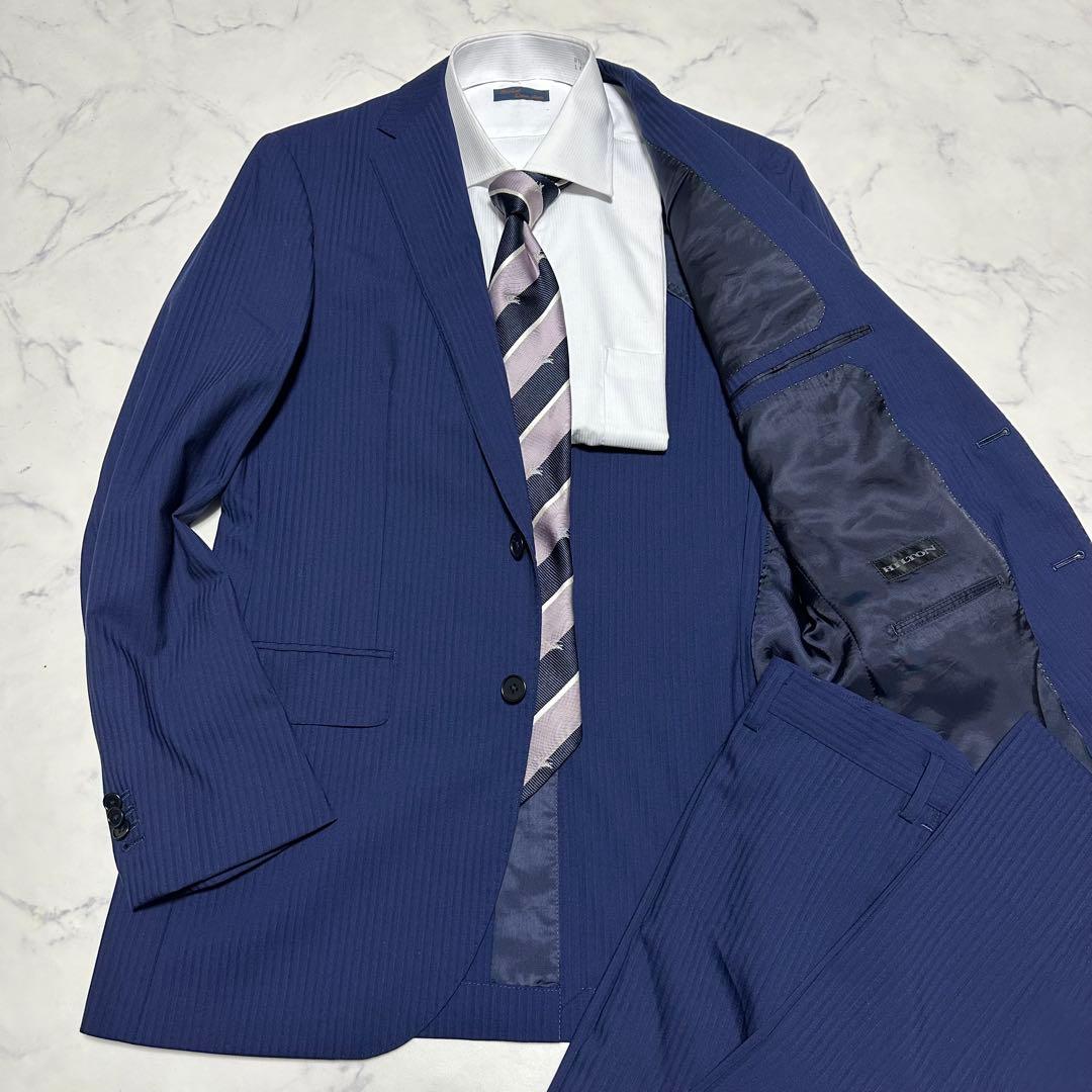 美品　ヒルトンHILTON ネイビースーツ　シャドーストライプ 明るめ　A7