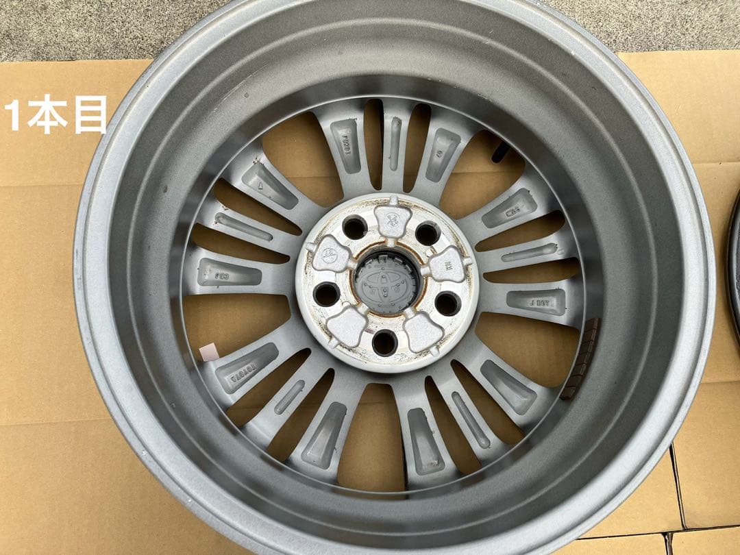 バナナ　①トヨタ　90ヴォクシー 純正 アルミホイール 2本