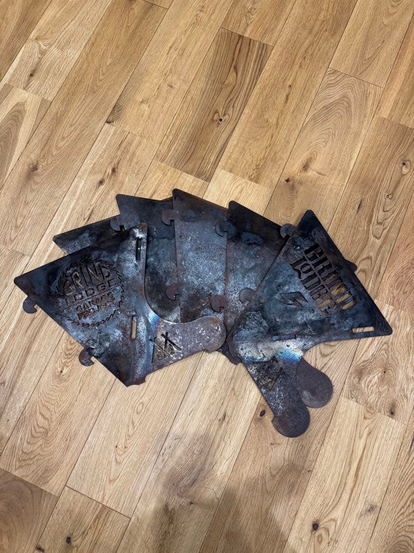 GRINDLODGE（グラインドロッヂ） 焚き火台