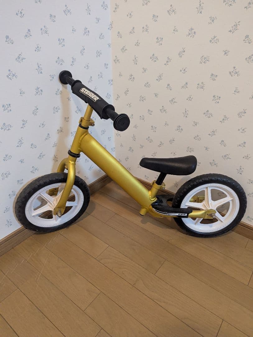 ストライダー　STRIDER