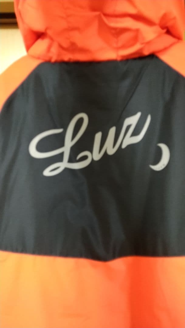 GENIOルースイソンブラ フード付き中綿コート