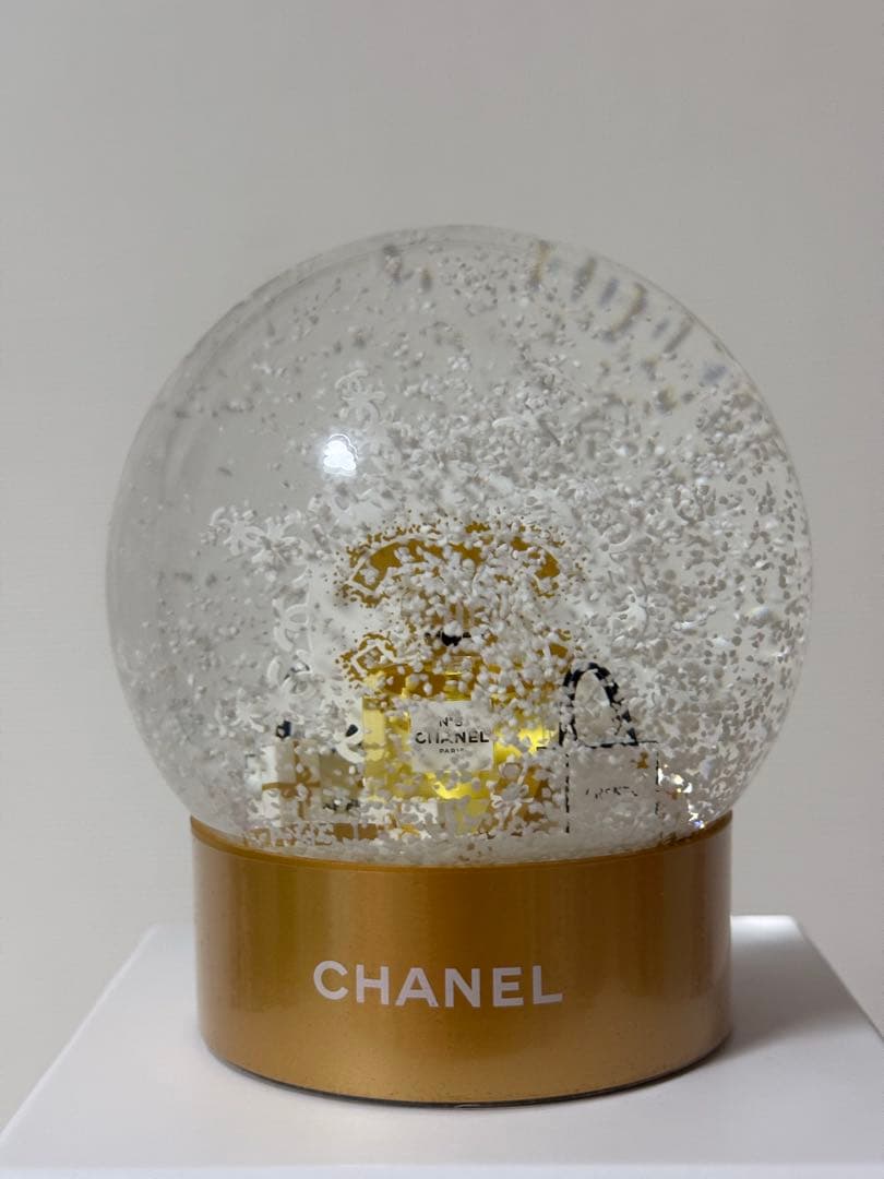 CHANEL スノードーム 香水ボトル付き　2024年 ノベルティ