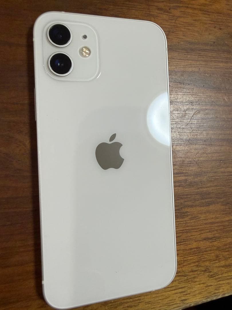 Apple iPhone 12 ホワイト 本体　64GB バッテリー88%