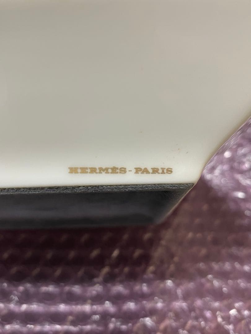 エルメス　青いチェーン模様の四角い灰皿