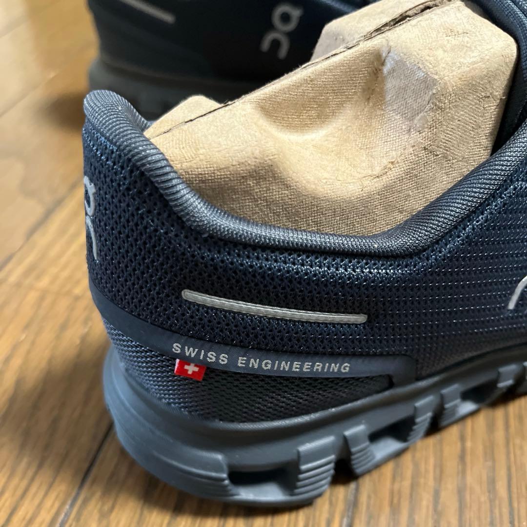 新品未使用☆on runningオンランニングシューズスニーカーCloud 6