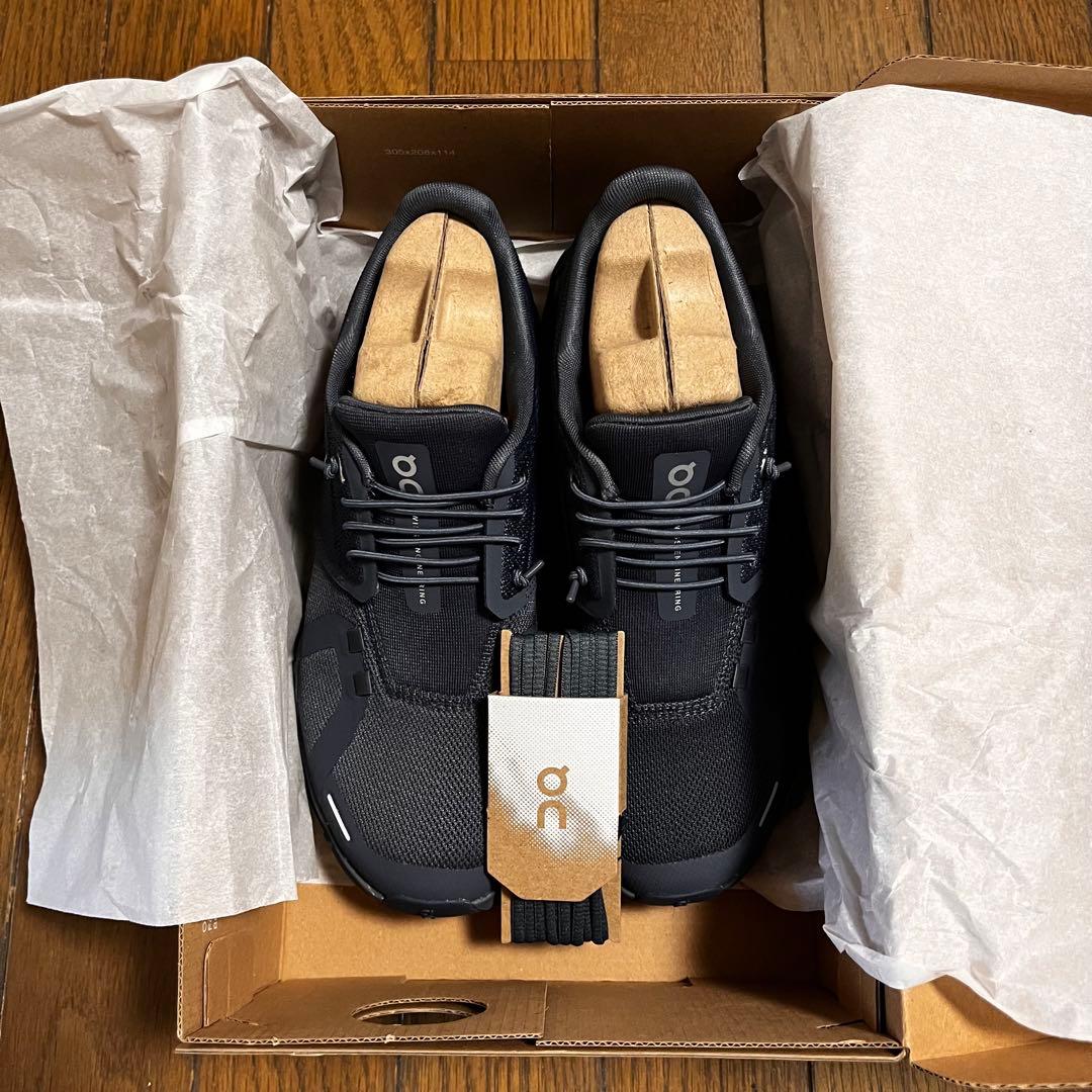 新品未使用☆on runningオンランニングシューズスニーカーCloud 6