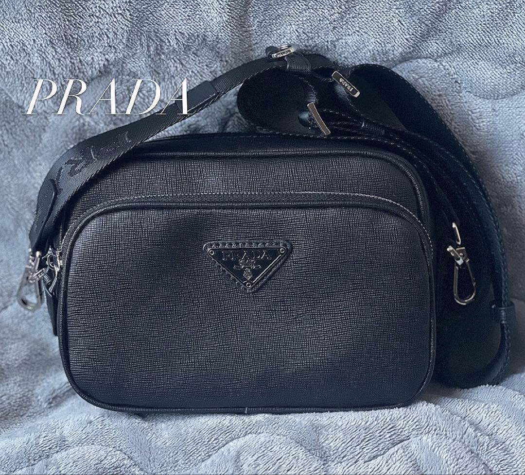 PRADA ノベルティ✨　ショルダーバッグ✨