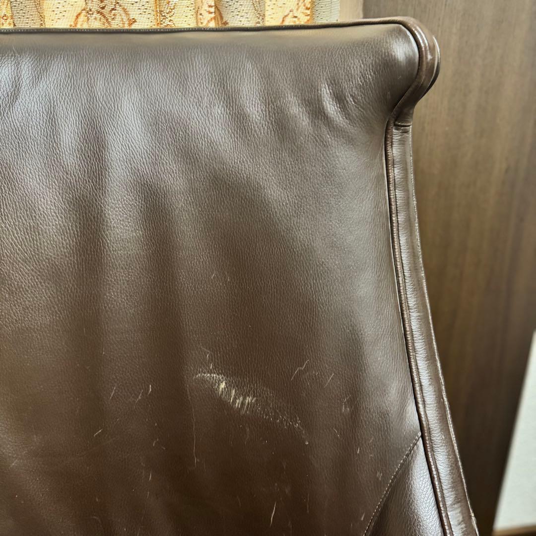 高級レザーオフィスチェア 木脚 キャスター付き デスクチェア　プレジデント　書斎