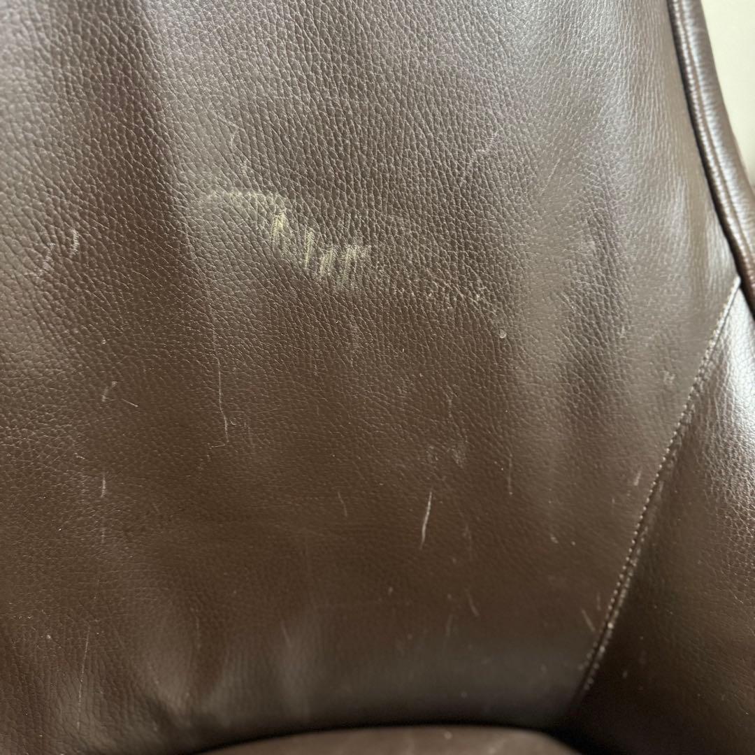 高級レザーオフィスチェア 木脚 キャスター付き デスクチェア　プレジデント　書斎