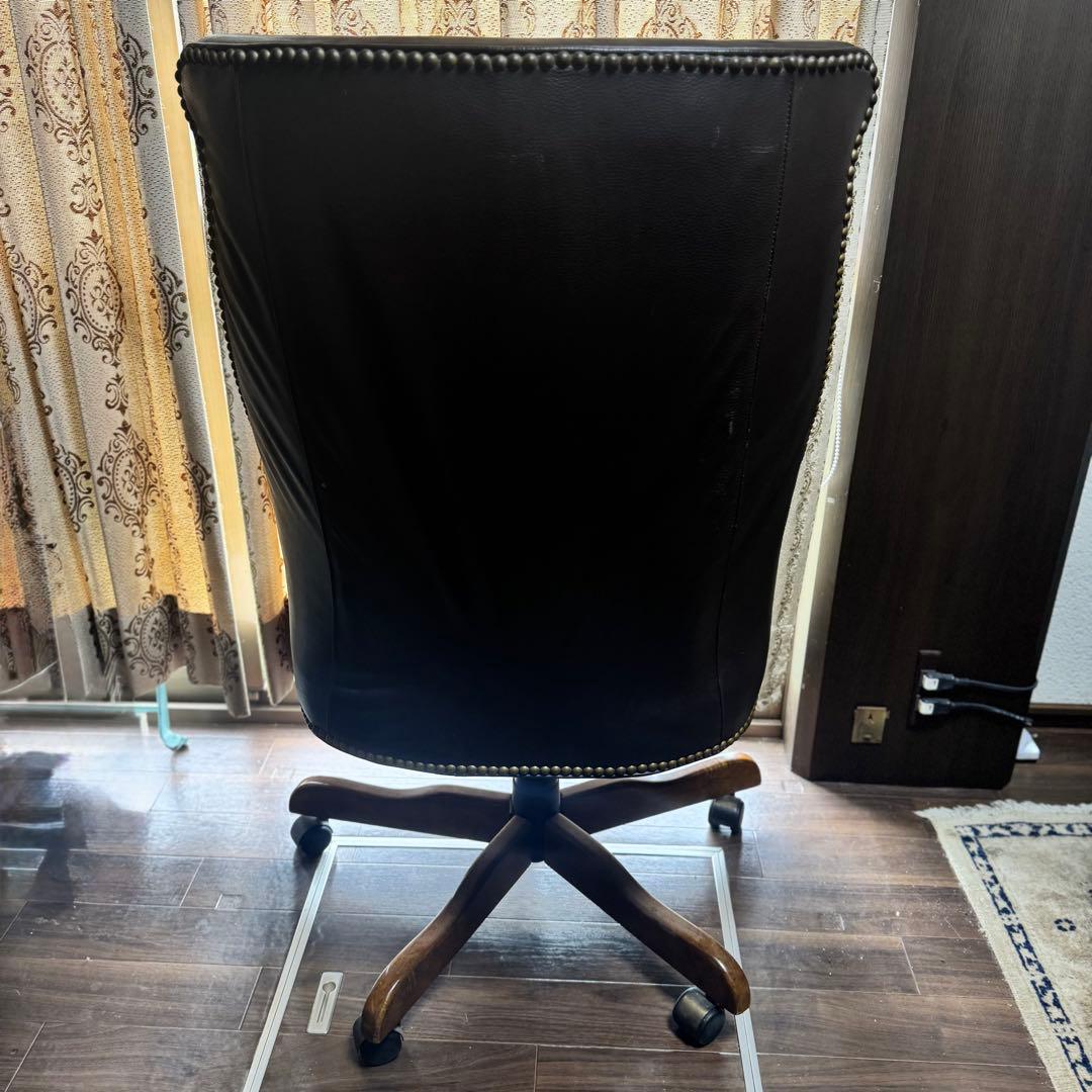 高級レザーオフィスチェア 木脚 キャスター付き デスクチェア　プレジデント　書斎