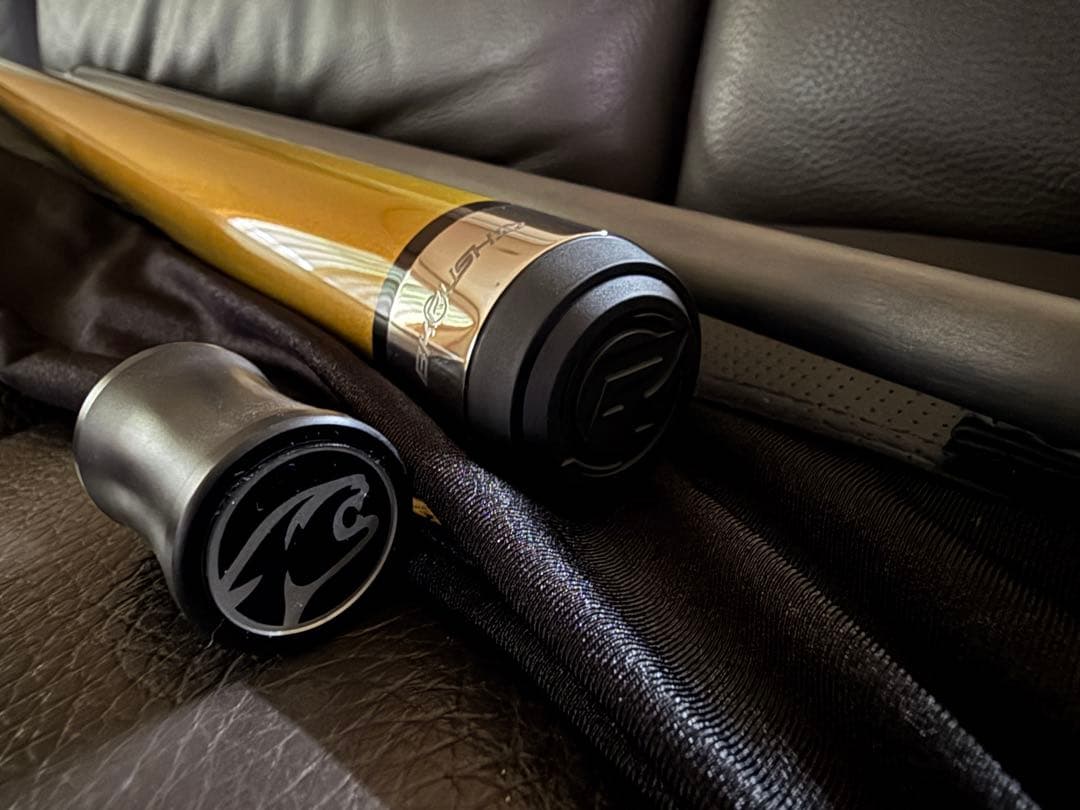 PREDATOR BK RUSH GOLD NO WRAP ビリヤードキュー