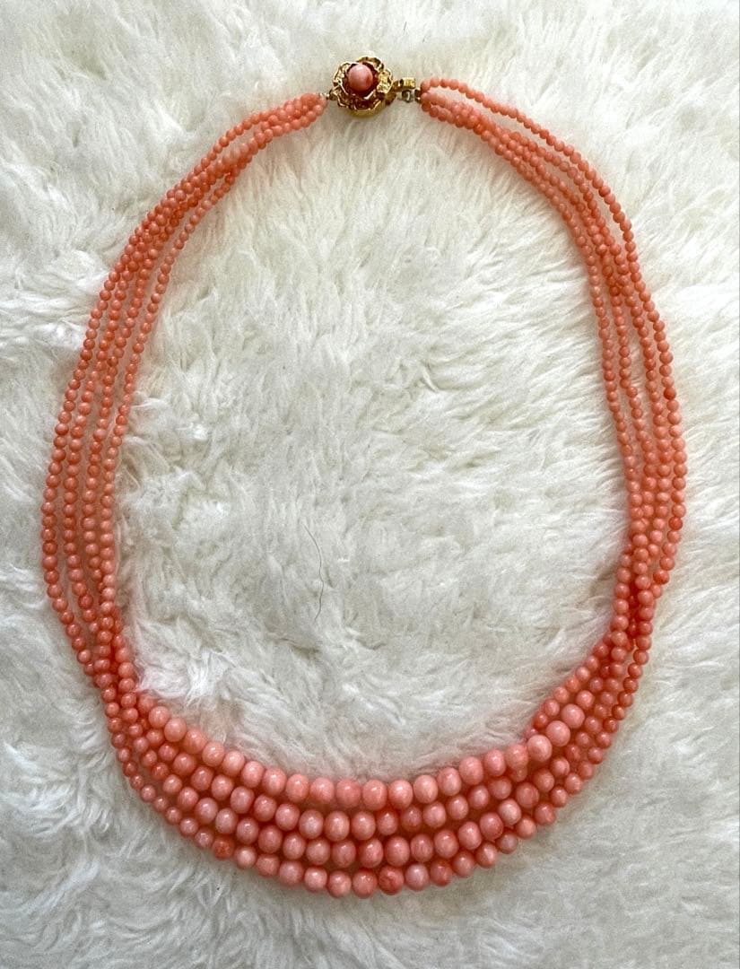A*l様 値下‼️未使用　珊瑚4連ネックレス