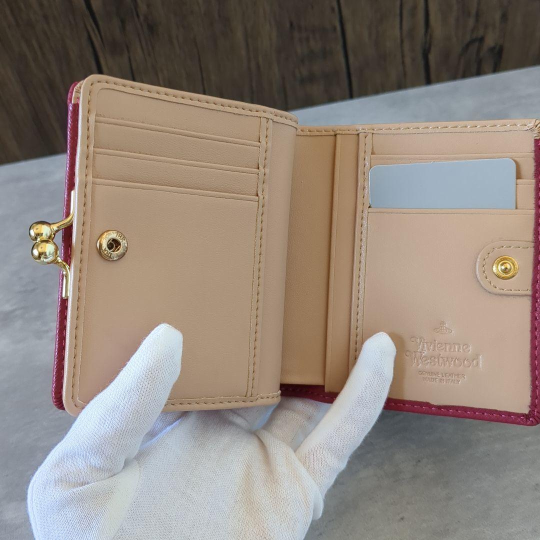 【新品】ヴィヴィアンウエストウッド　二つ折り財布