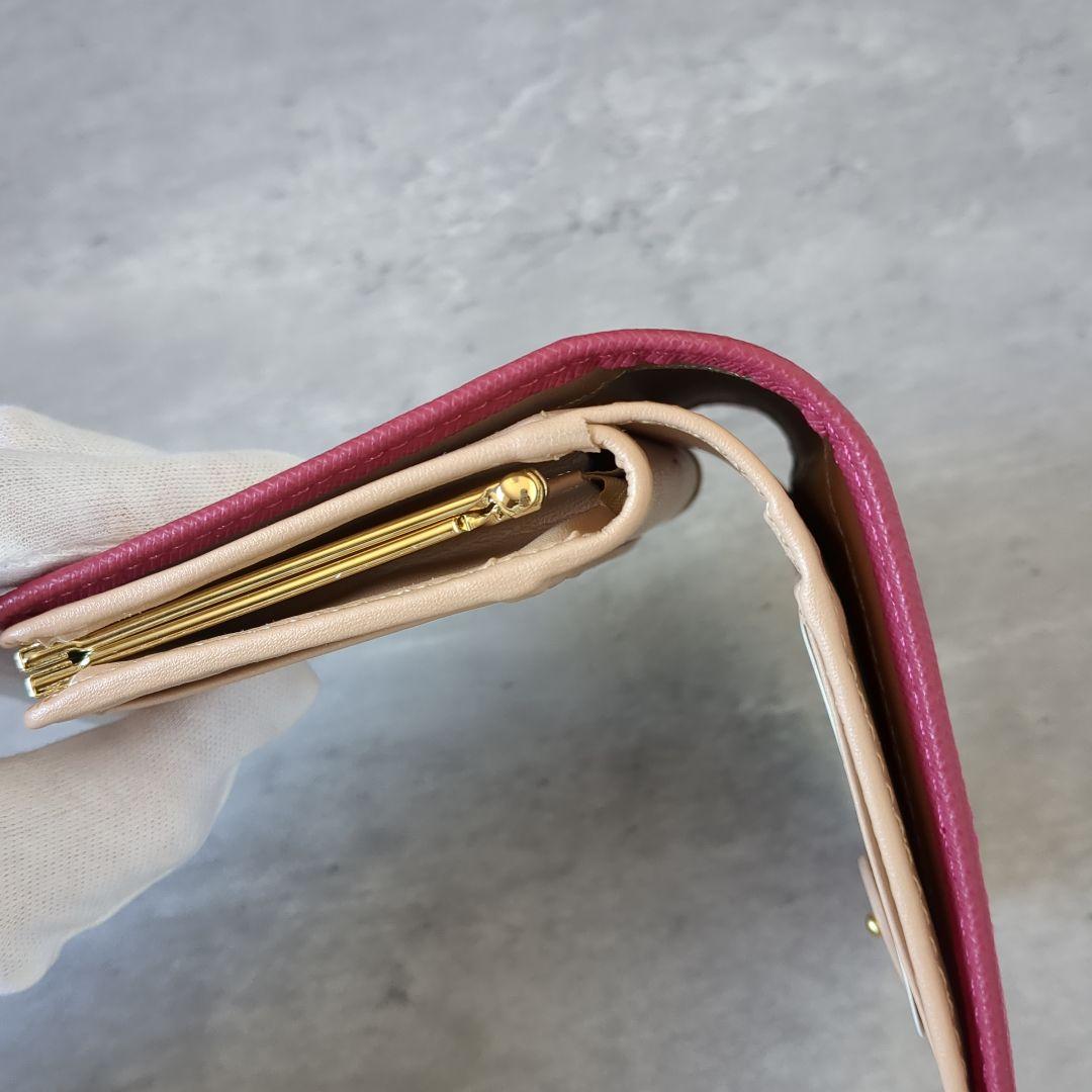 【新品】ヴィヴィアンウエストウッド　二つ折り財布