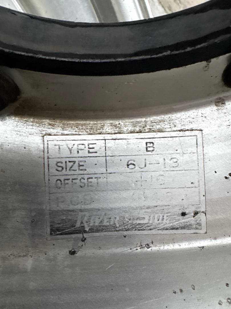 7.5J2本のみ  SIDE 13インチ PCD114.3 4穴