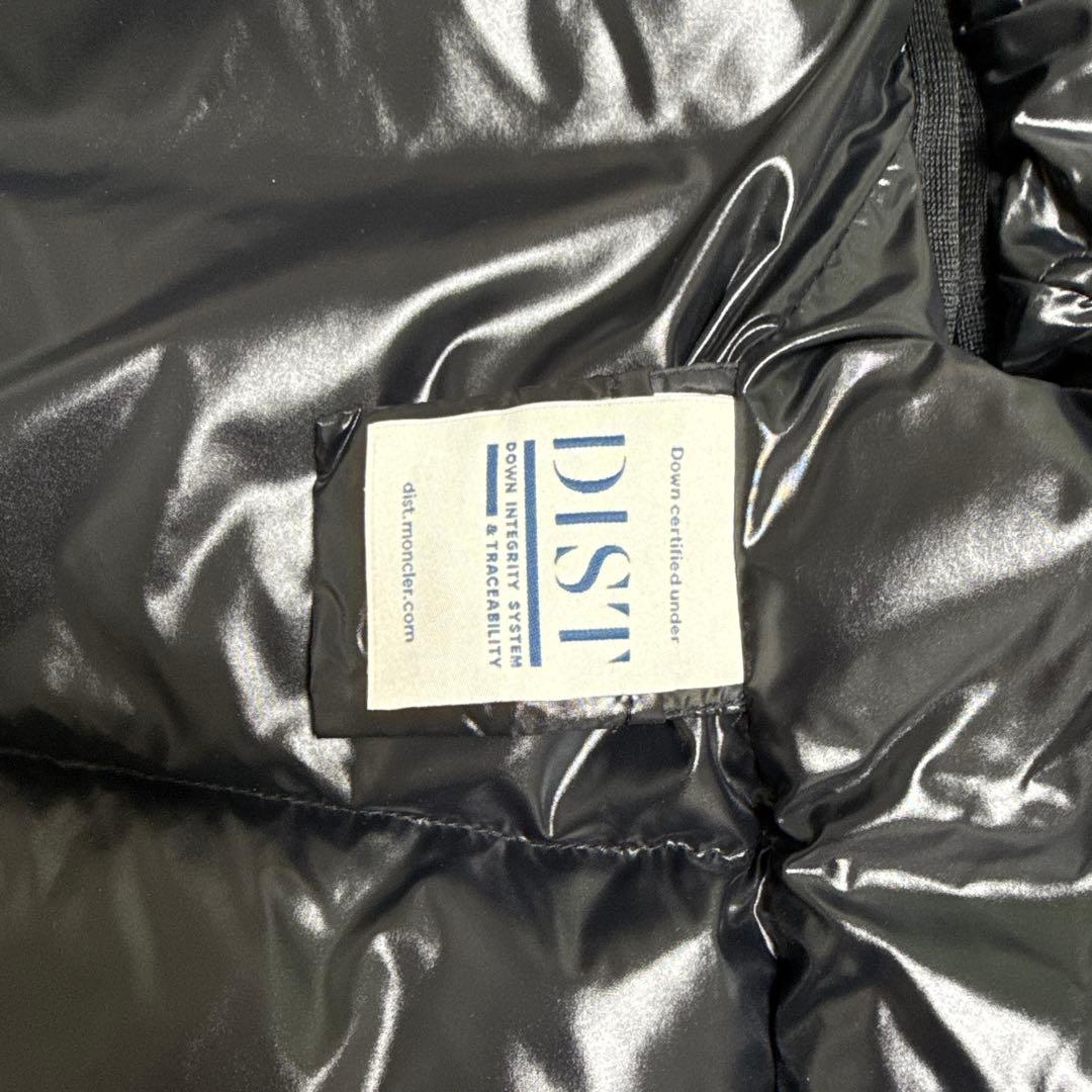 MONCLER ブラックファー付きダウンベスト　サイズ　2