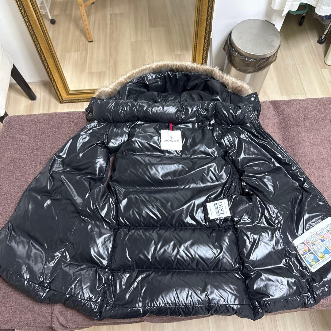 MONCLER ブラックファー付きダウンベスト　サイズ　2