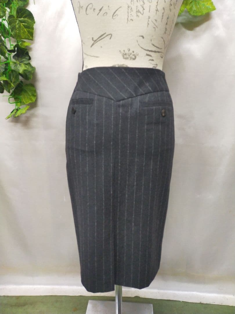 新品未使用 アクアスキュータム スーツ UK8 7号 フラノストライプ