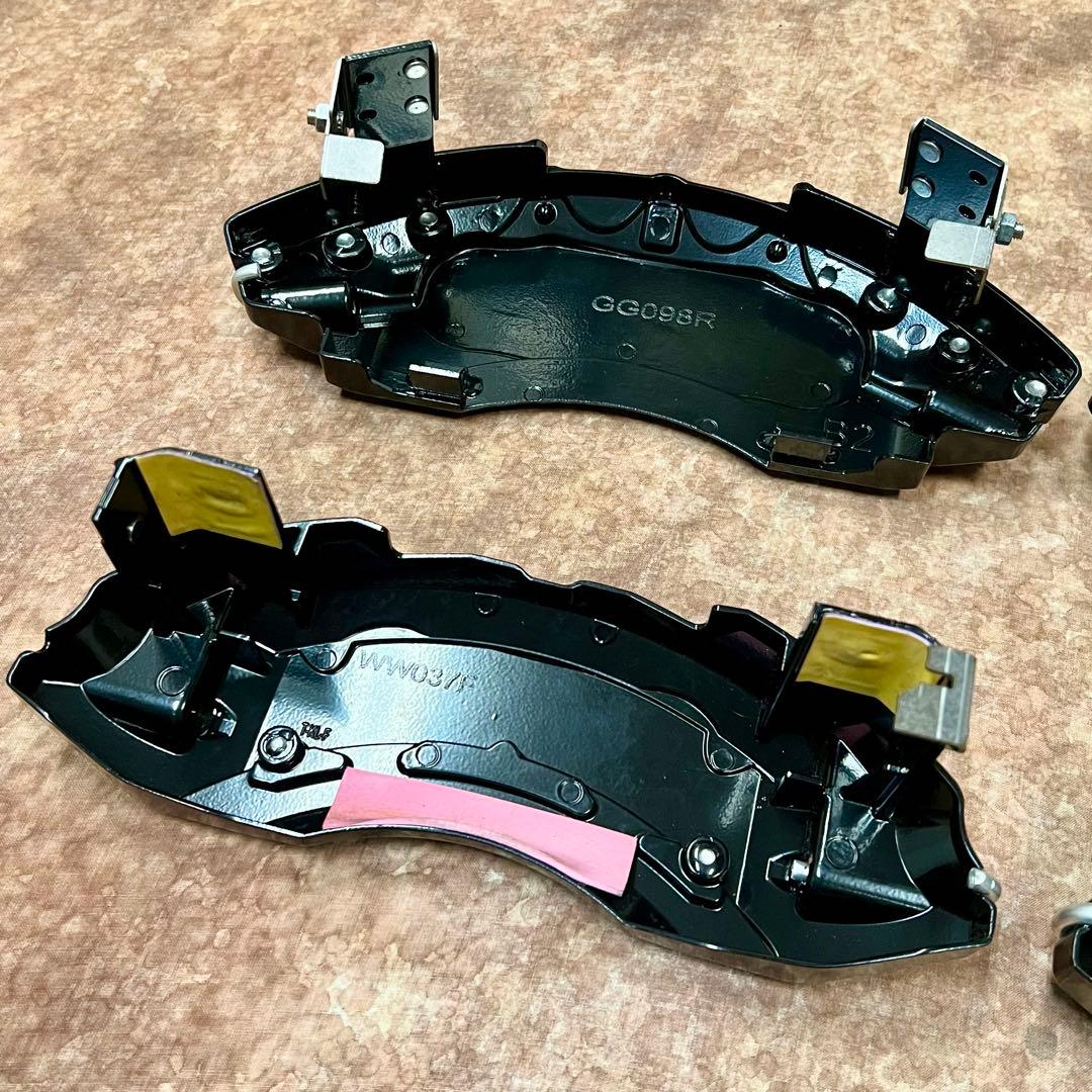 レクサスLBX AWD ブレーキキャリパーカバー