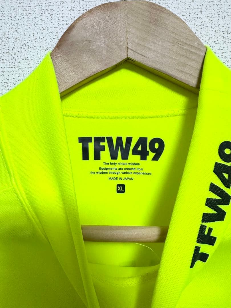 TFW49 モックネック サイドメッシュ　T102220014 XL