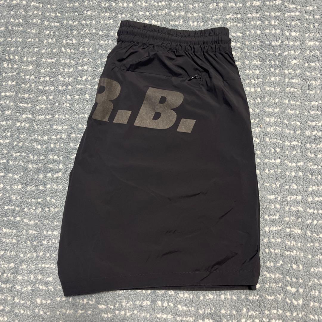 READYMADE ブラックショートパンツ FCRB-109126