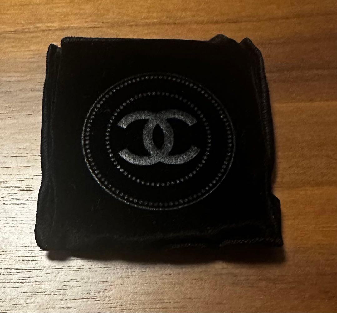 CHANEL レ キャトル オンブル ブトン 239 ブトン　バロック