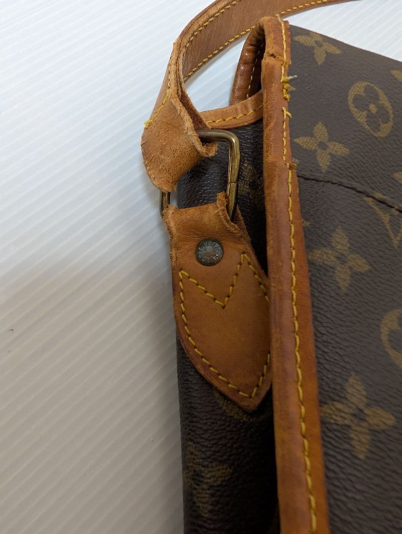 Louis Vuitton モノグラム ジベシエールGM ショルダーバッグ