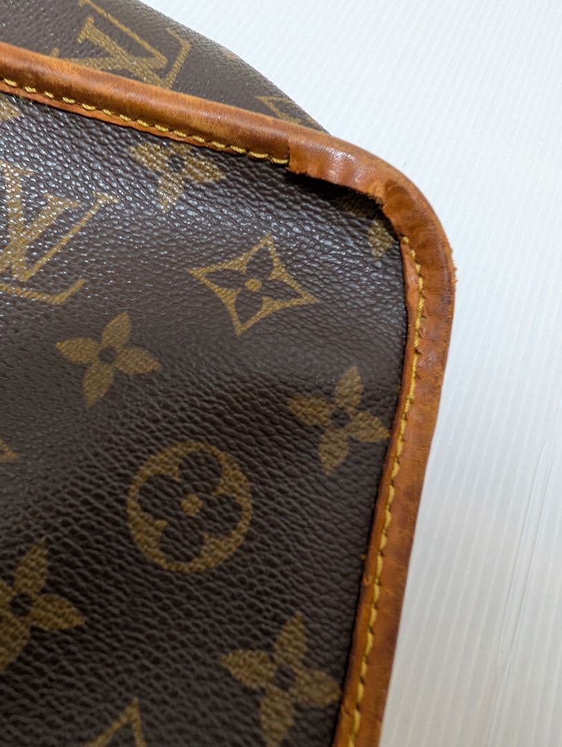 Louis Vuitton モノグラム ジベシエールGM ショルダーバッグ