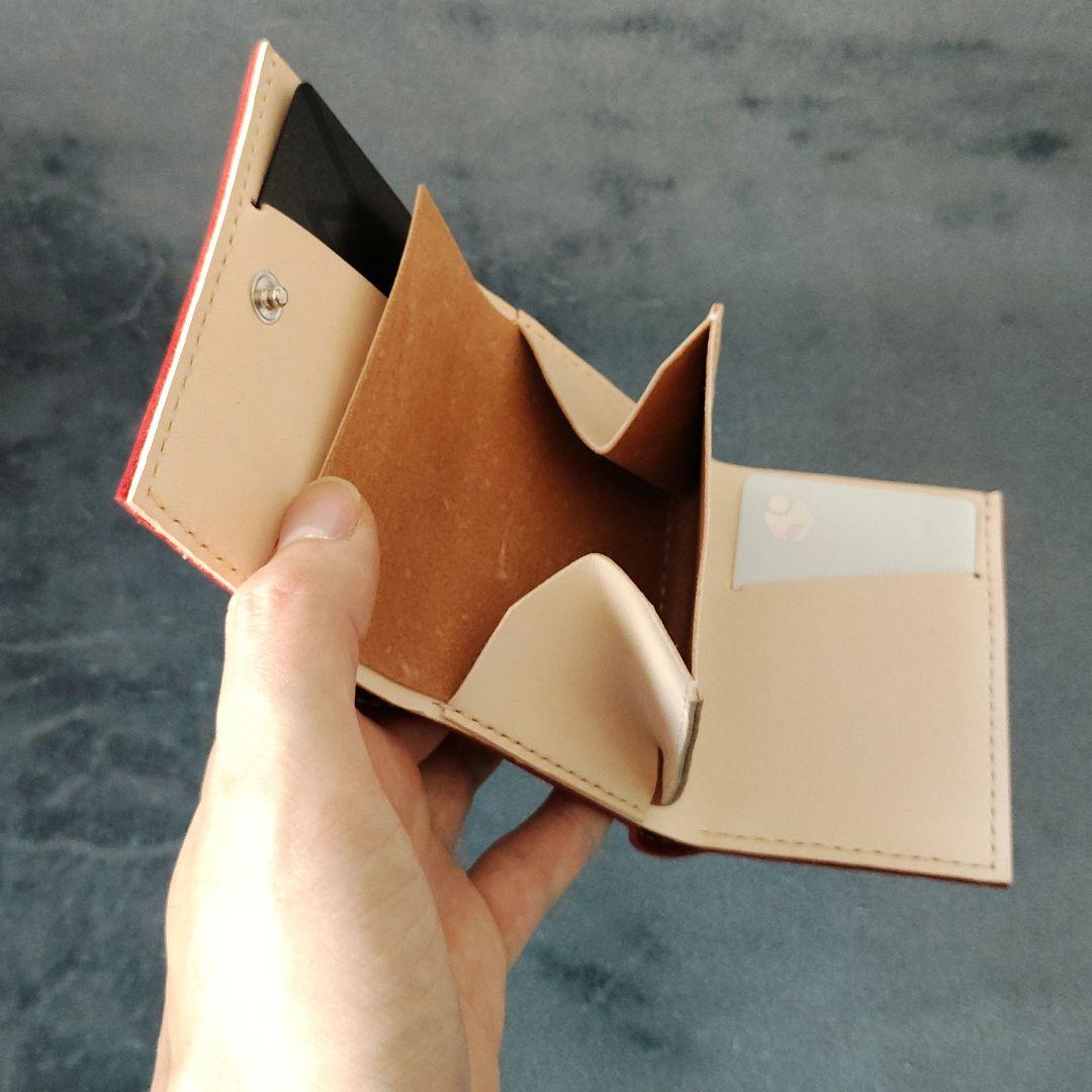 コンパクト3つ折り財布　ハンドメイド イタリアンレザー ヌメ革 赤 手縫い