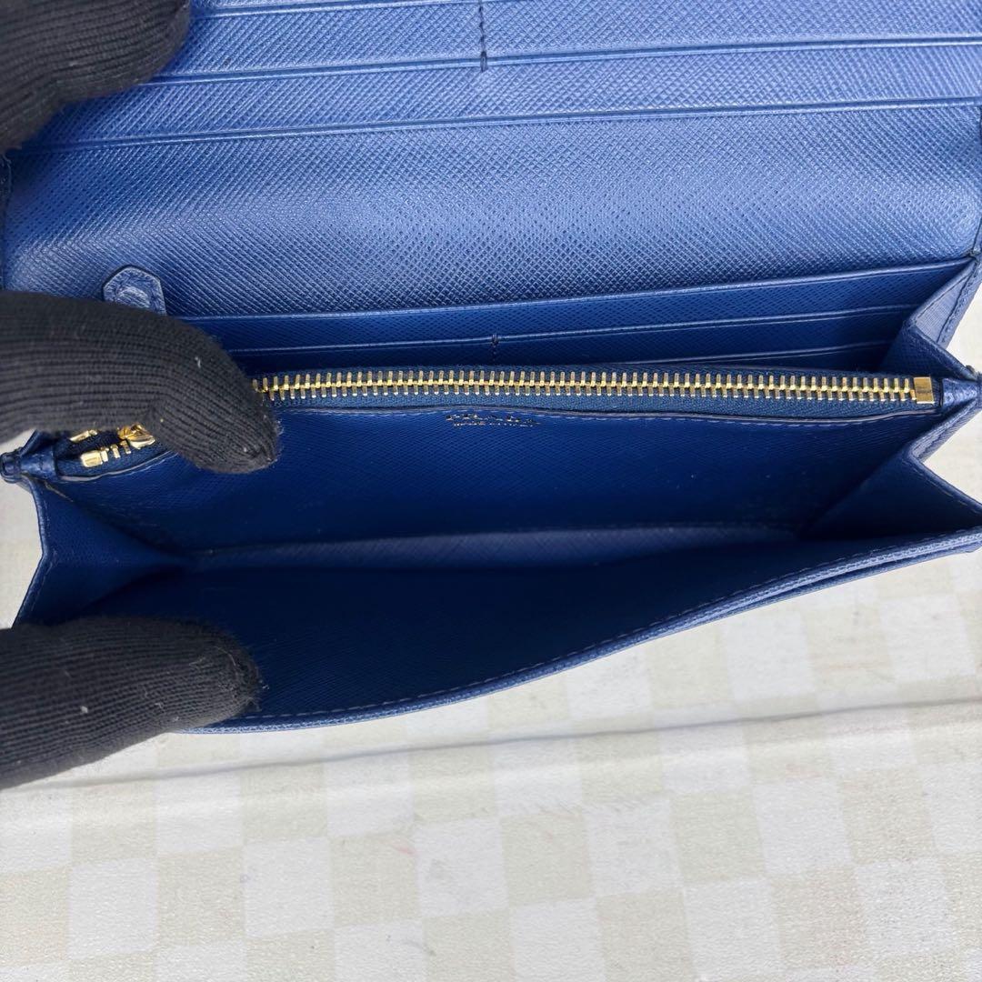 極美品　PRADA プラダ　長財布　二つ折り　M09