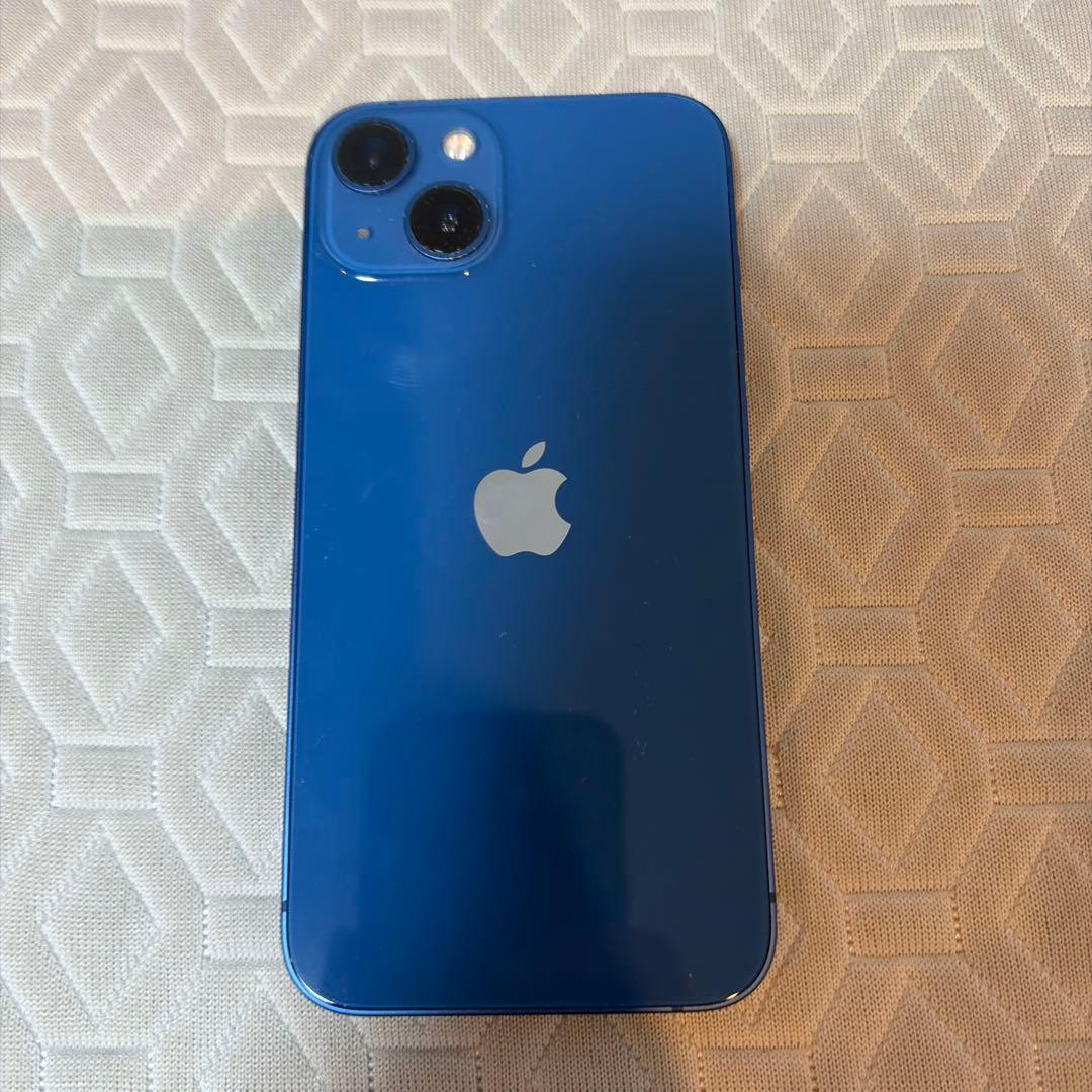 iPhone 13 256GB ブルー docomo 本体 美品　初期化済