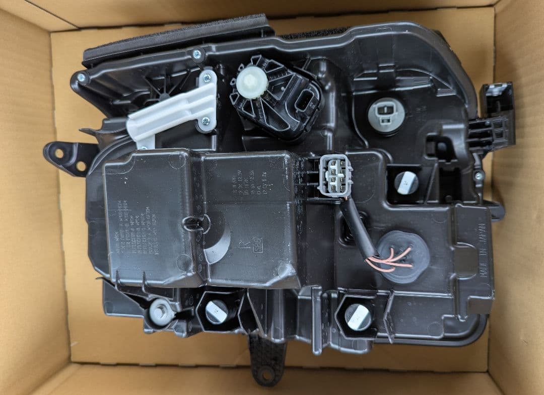 DA17W LEDヘッドランプ右側中古品