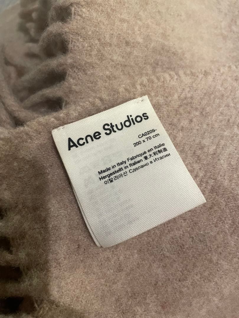 （まる）Acne Studios 大判マフラー beige