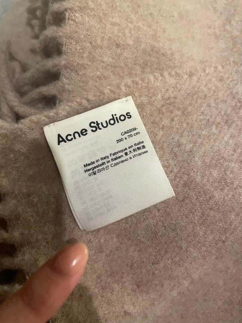 （まる）Acne Studios 大判マフラー beige