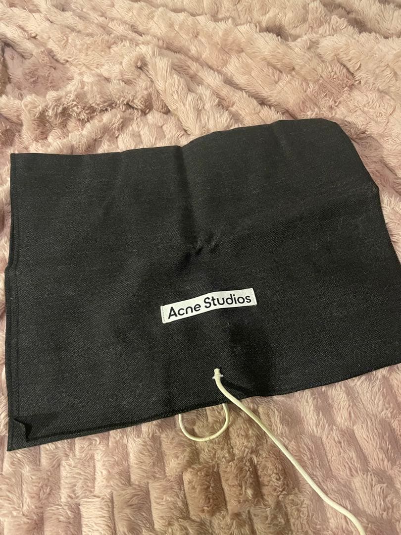 （まる）Acne Studios 大判マフラー beige