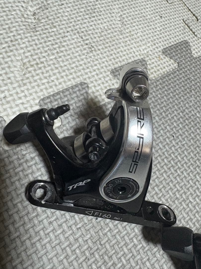 TRP SPYRE メカニカル(ケーブル)ディスクブレーキキャリパー