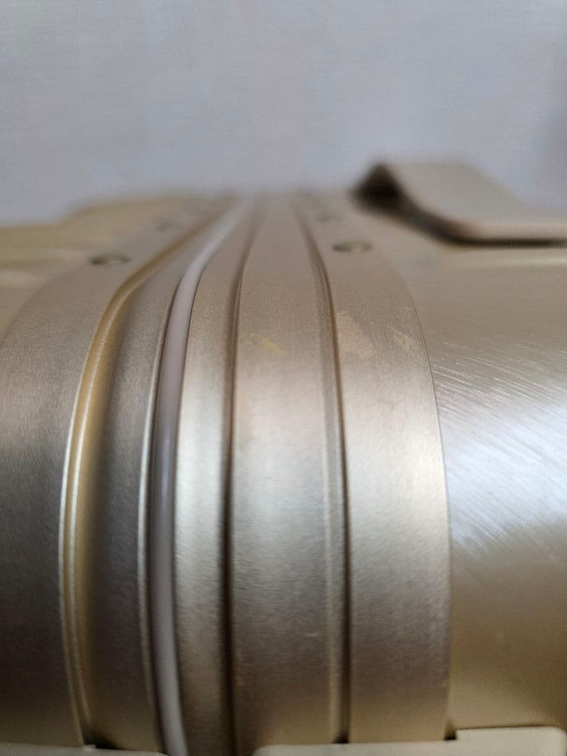 新品/未使用　MAIMOキャリーケース　Sサイズ　ゴールド