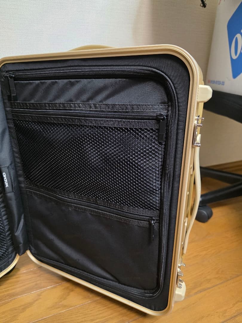 新品/未使用　MAIMOキャリーケース　Sサイズ　ゴールド