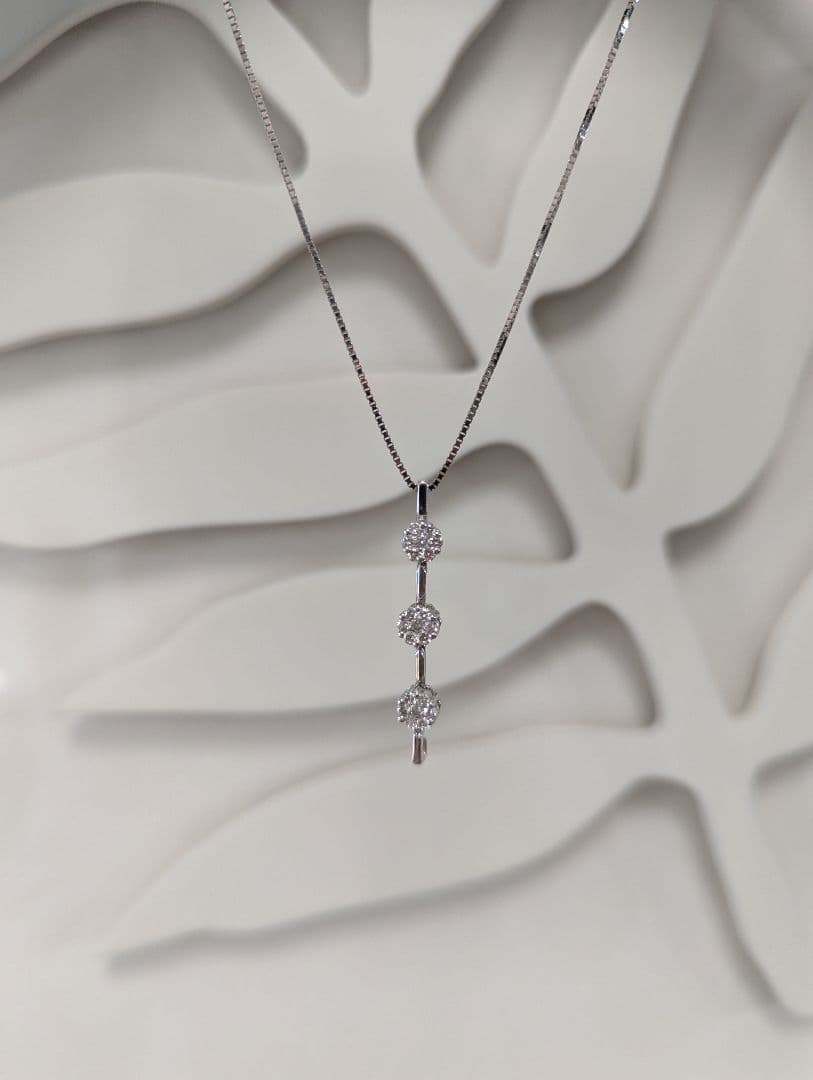 ダイヤモンドネックレス◇K18WG◇0.5◇トリロジー