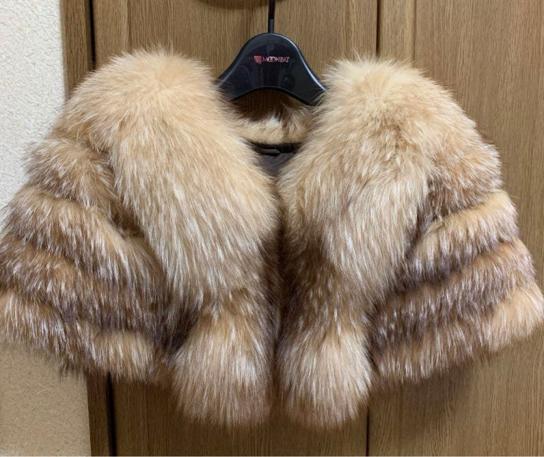 ムーンバット　ファーショール　ケープ