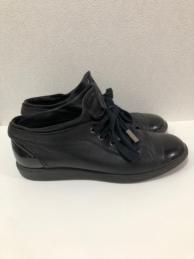 美品【CHANEL】レザースニーカー ブラック 36サイズ
