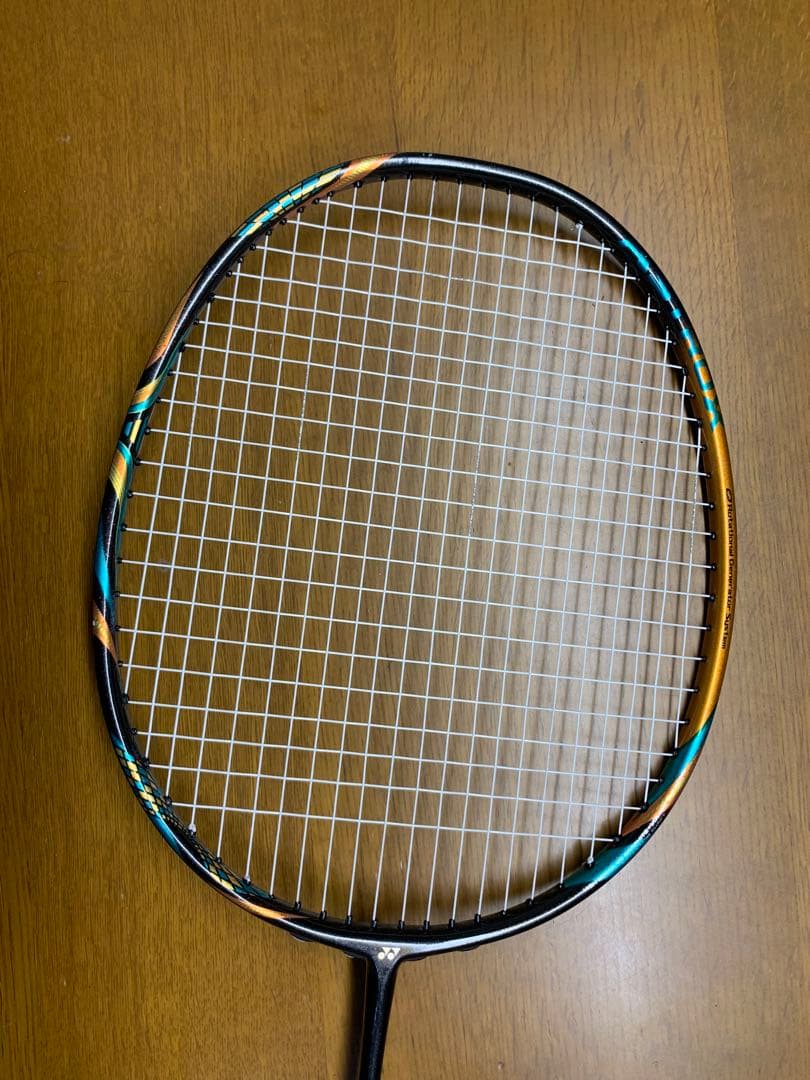 【美品】YONEX アストロクス88D PRO