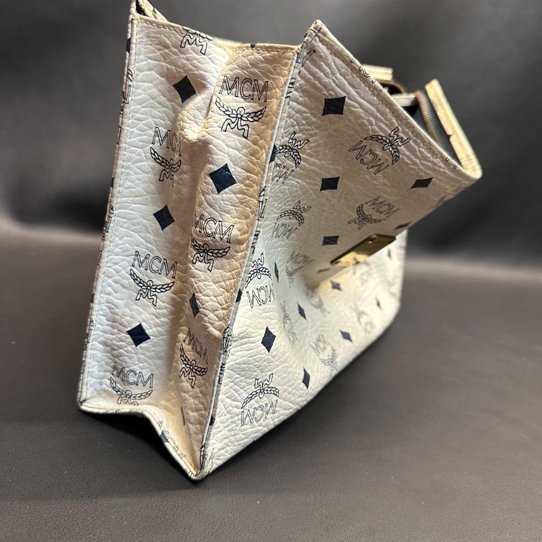 ♡Ka左1001 MCM クラッチバッグ ユニセックス アイボリー