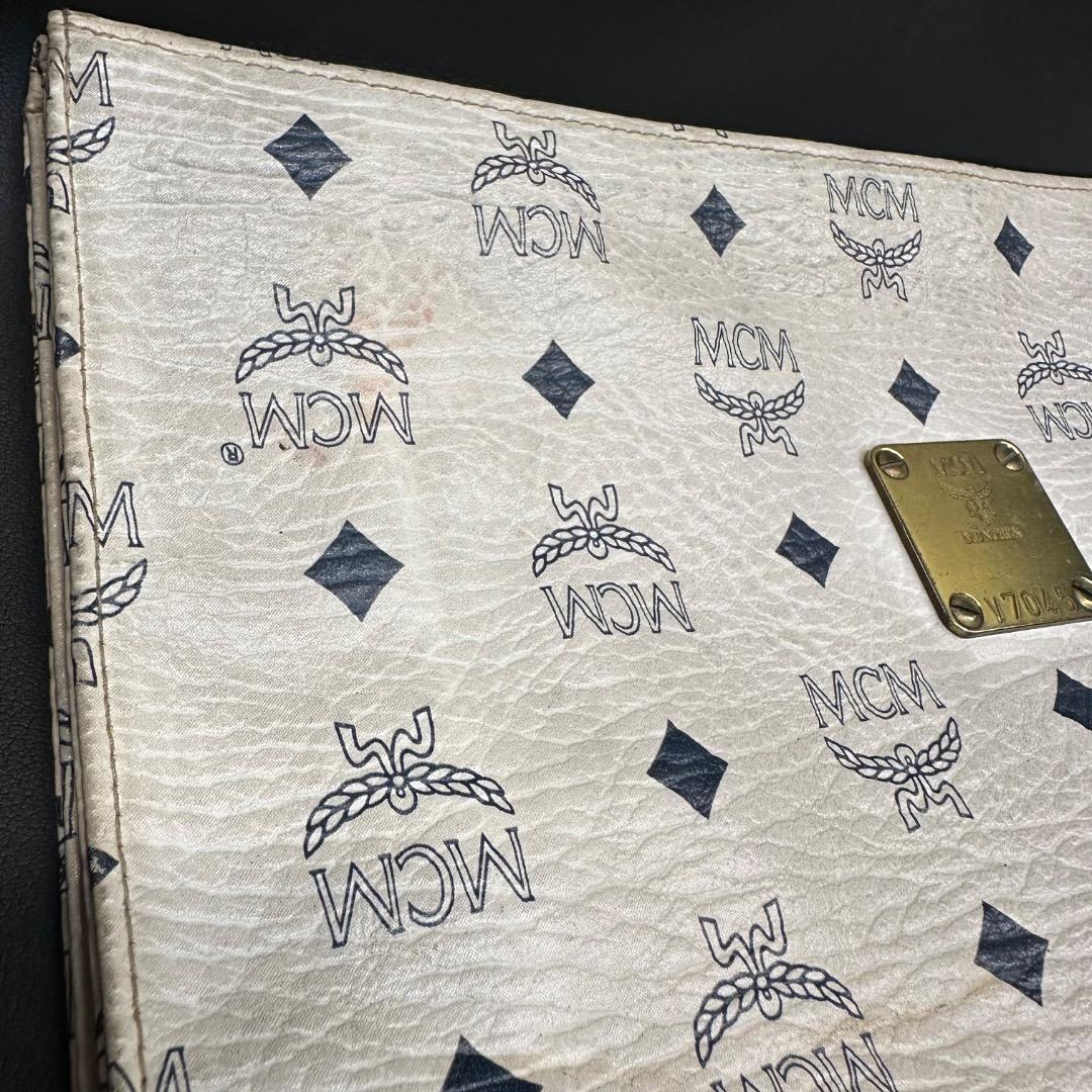♡Ka左1001 MCM クラッチバッグ ユニセックス アイボリー