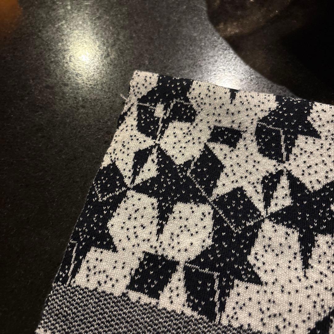 ディオールマフラー