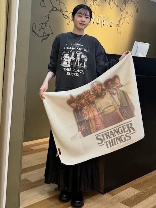 ナ*ト様 即日発送 STRANGER THINGS ストレンジャーシングス スウ