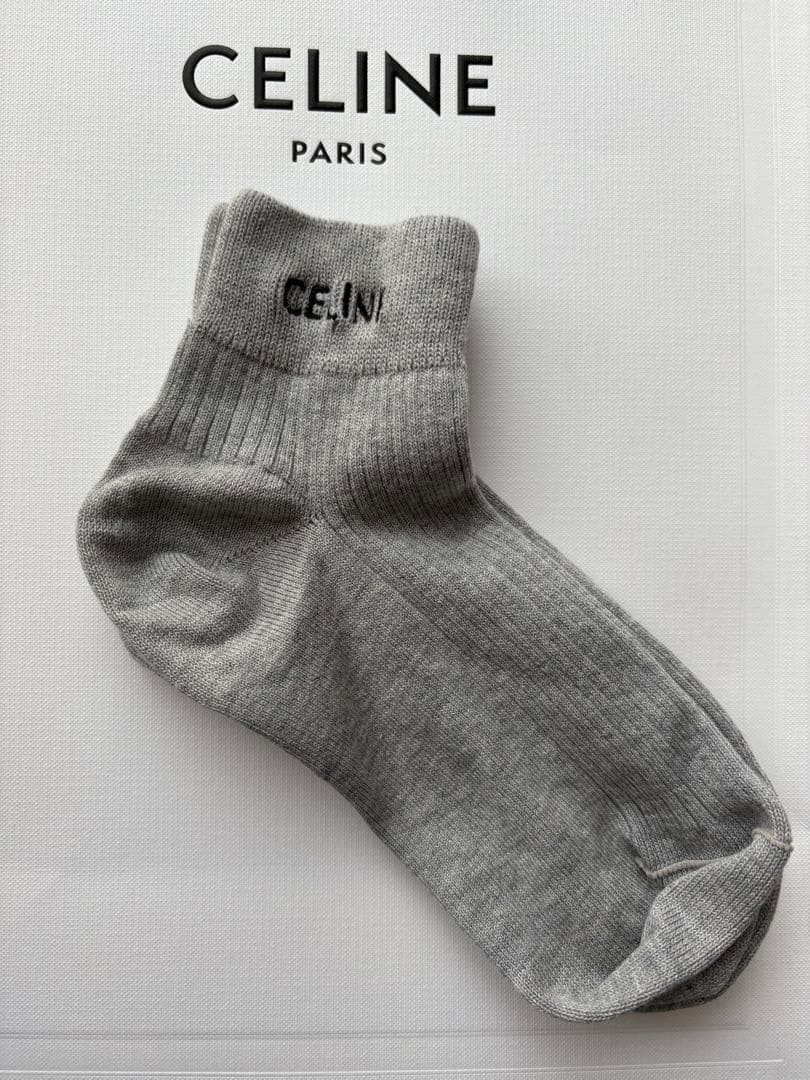 CELINE グレー リブ編みソックス