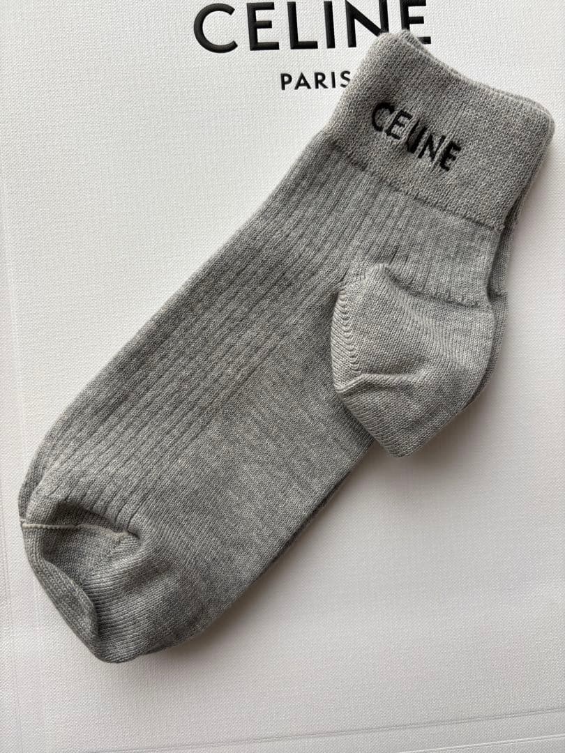CELINE グレー リブ編みソックス