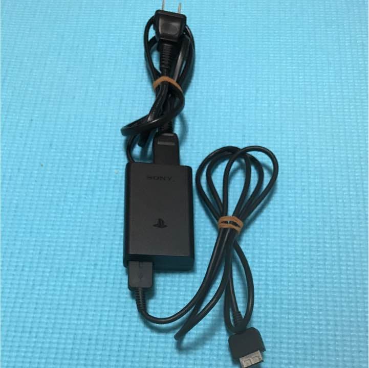 PS Vita 本体  充電器&メモリカード8GB付き