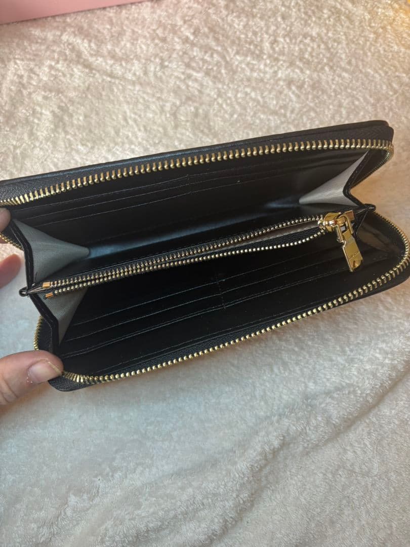 MIU MIU キルティング長財布 ブラック